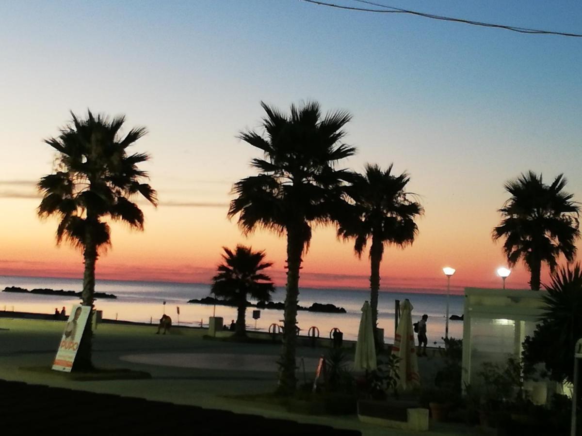 Апартаменты Taverna 100 Passi Dalla Riva Del Mare Франкавилла-аль-Маре Экстерьер фото